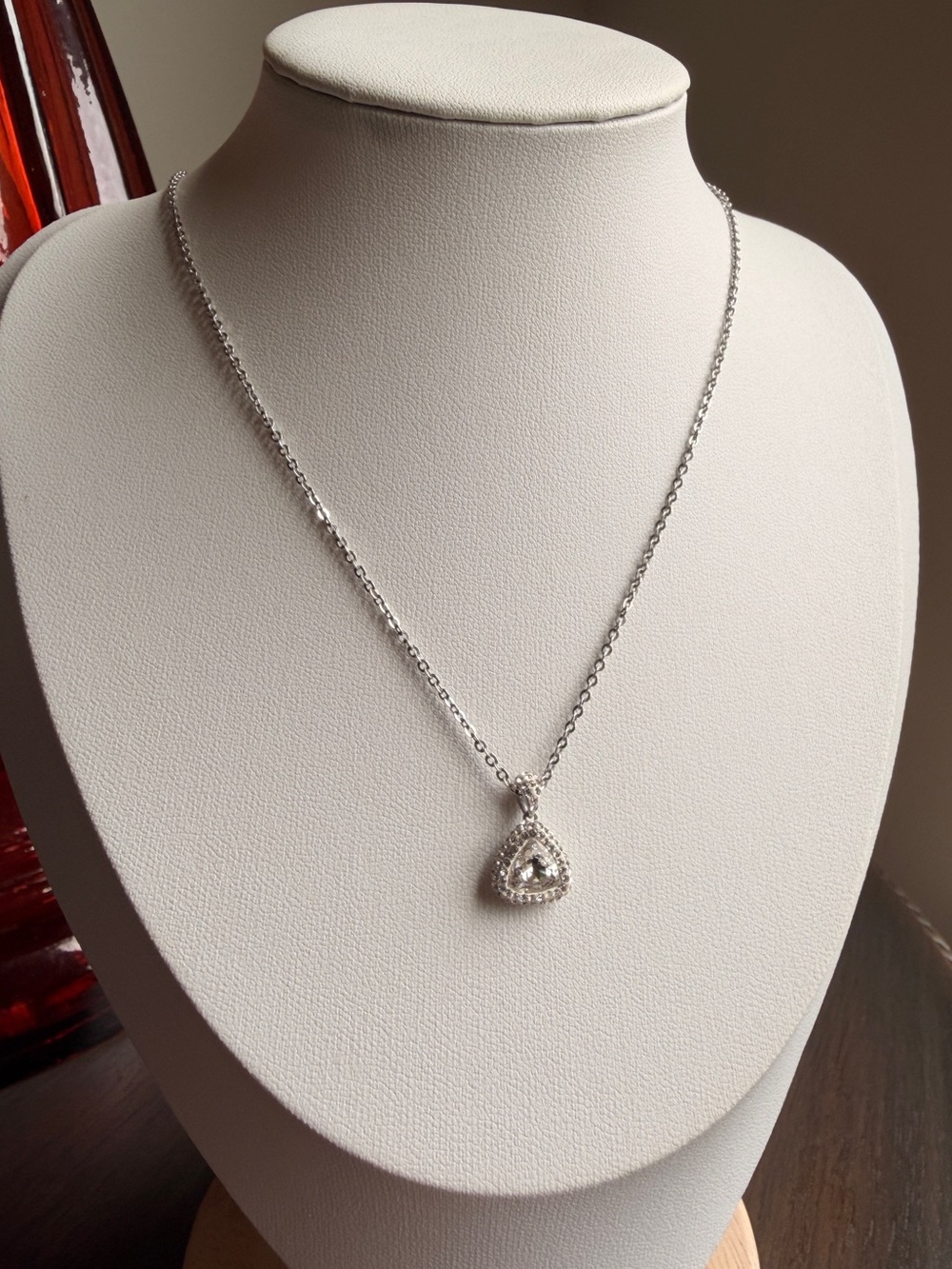 Authentic Swarovski Angelic Pear Pendant Necklace Silver Tone Crystal Teardrop